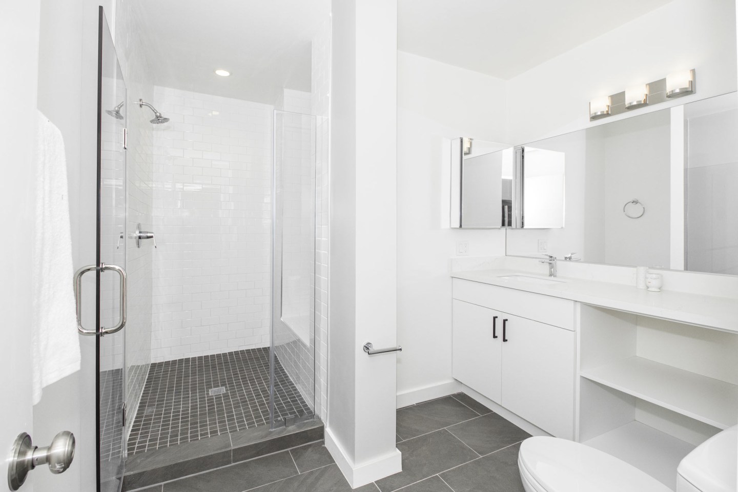 795 PINE Image 19