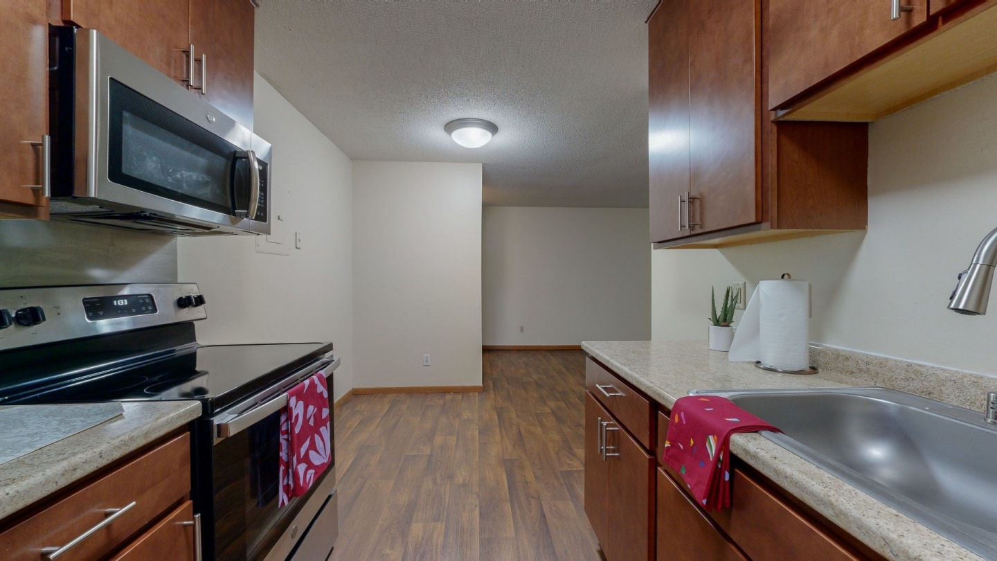 River 10 Apartments Image 18