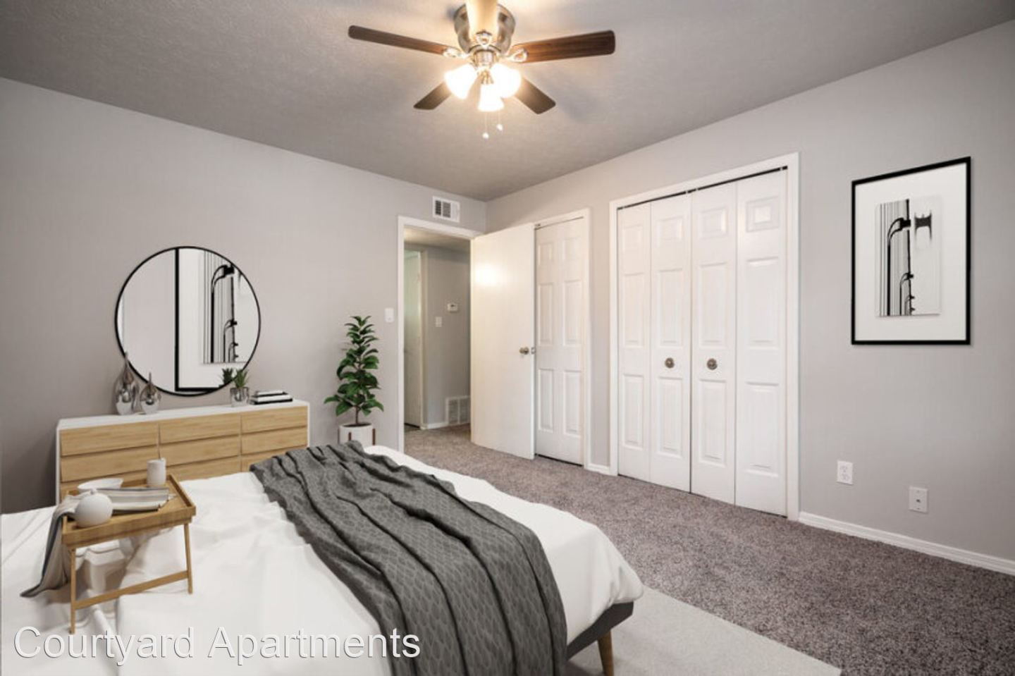 Courtyard Apartments Image 14