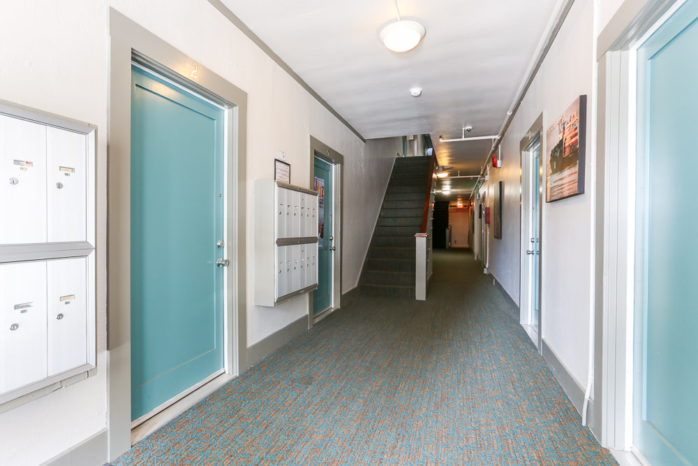 646 16th St Image 3