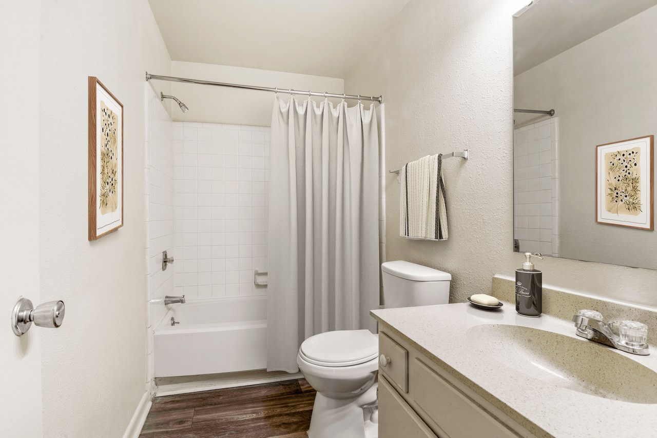 Eastchester Ridge Image 32