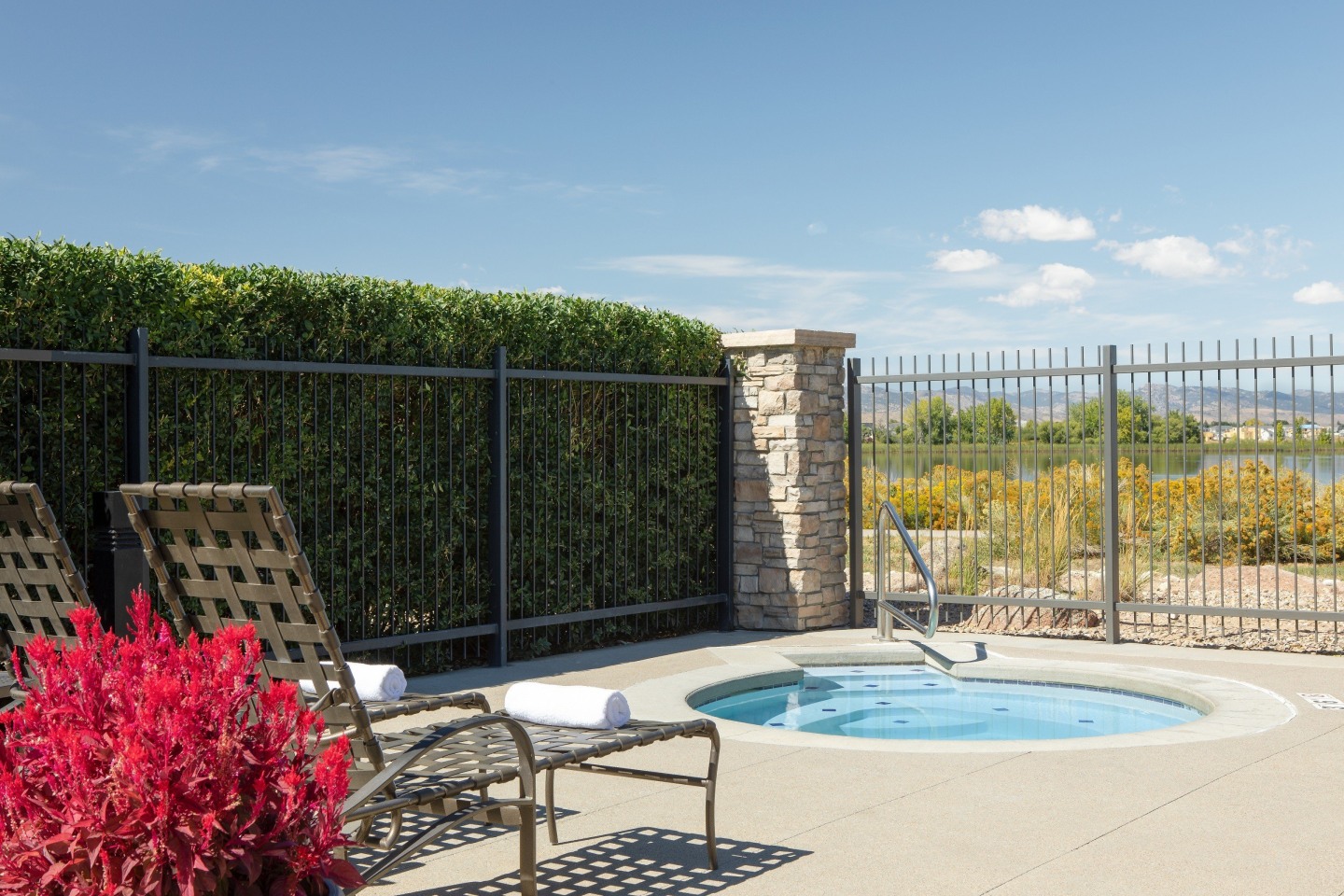 Lake Vista Apartment Homes Image 6