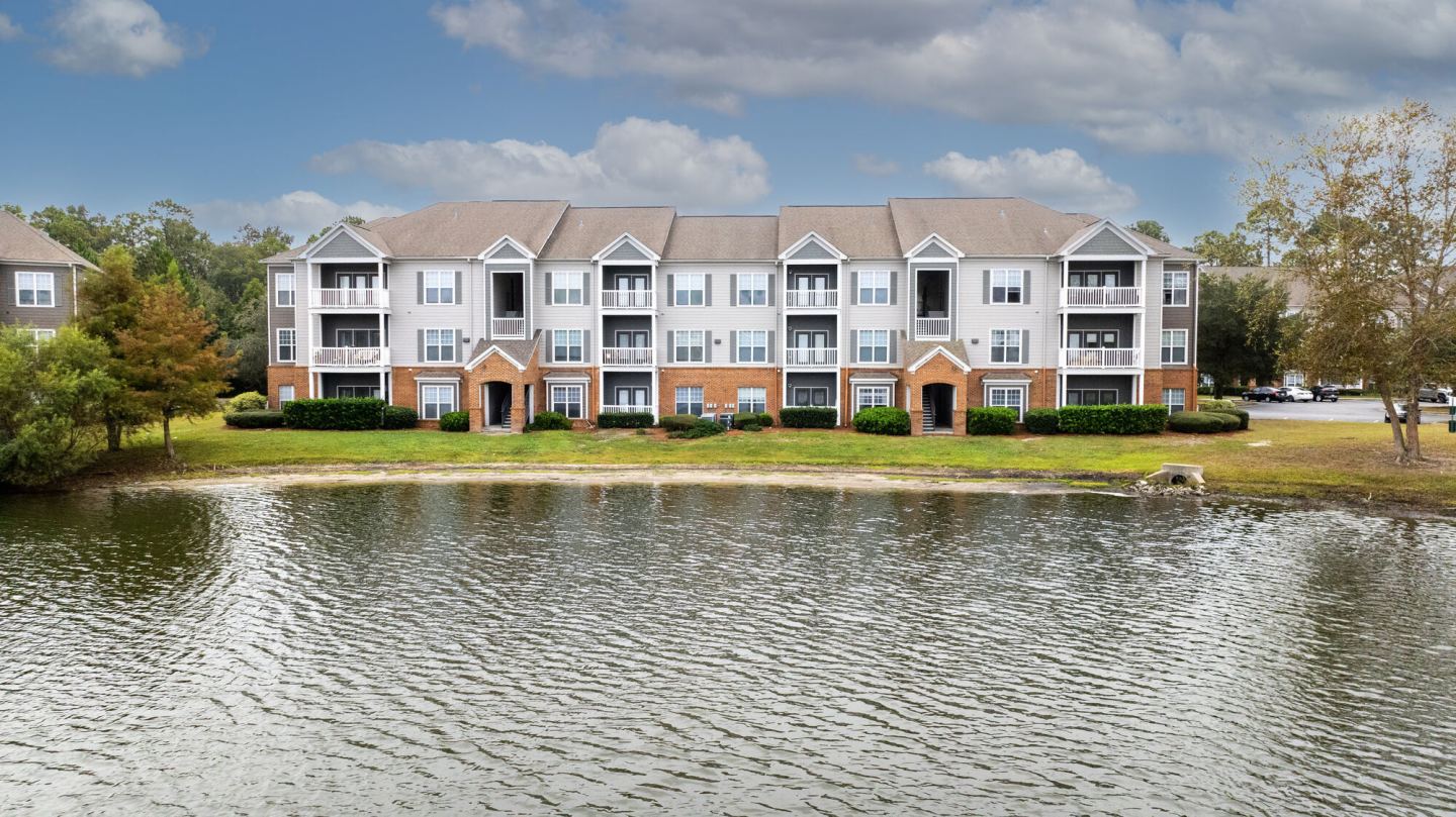 Odyssey Lake Apartments Image 39