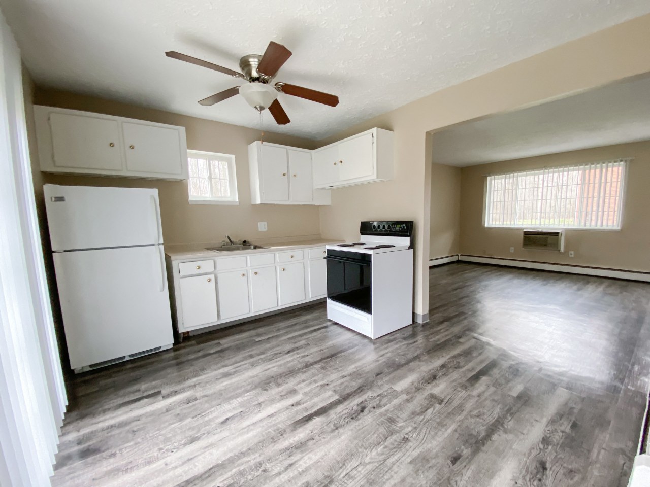 Evergreen Village Apartments & Townhomes Image 1