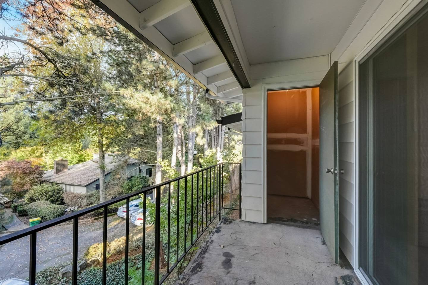 ReNew Murray Hill on Hall Image 18