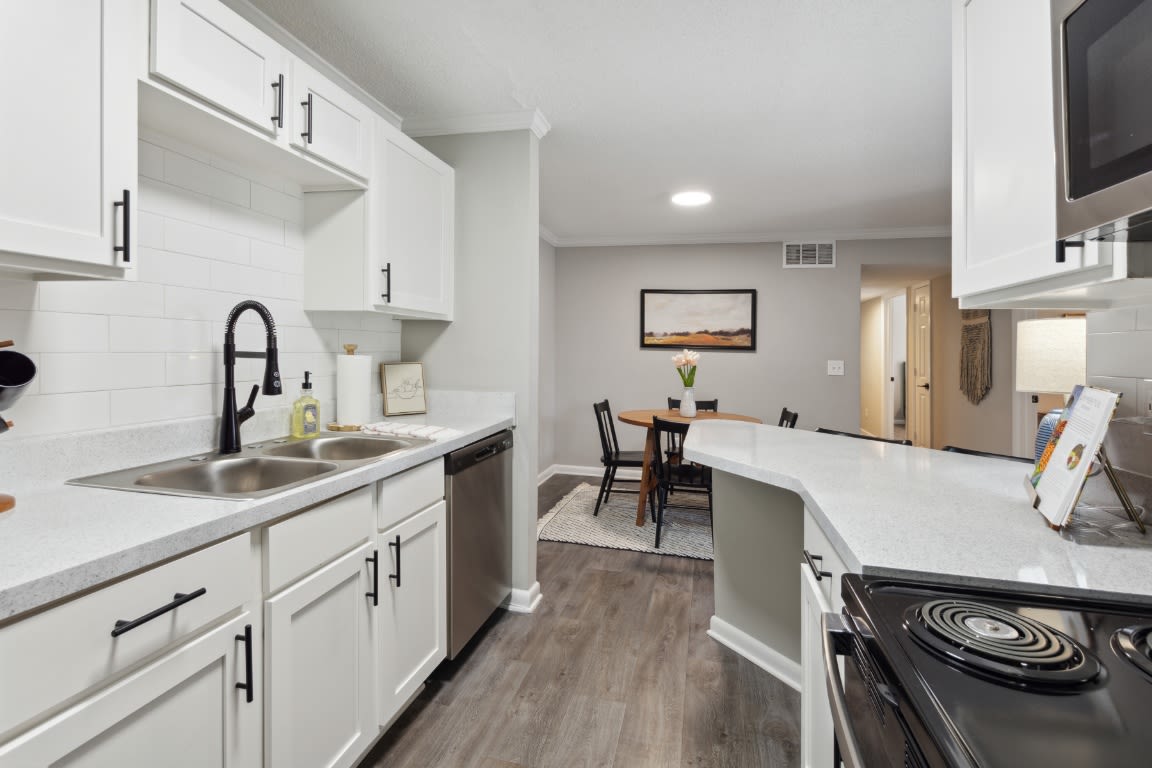 Avalon of Hermitage Apartments Image 8