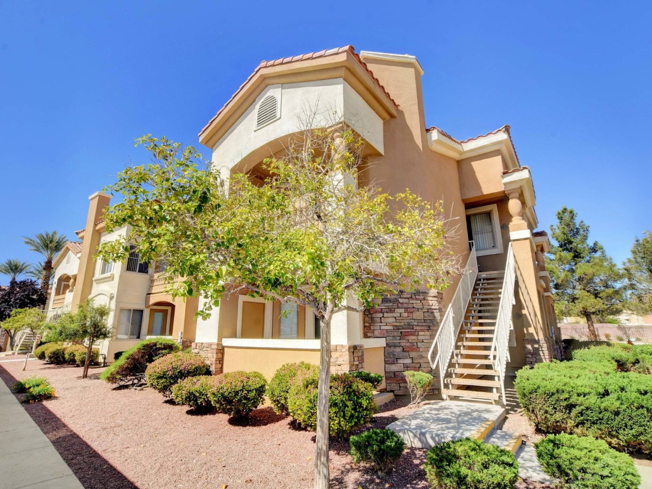 Coronado Bay Club Condo-Apartment Homes Image 27