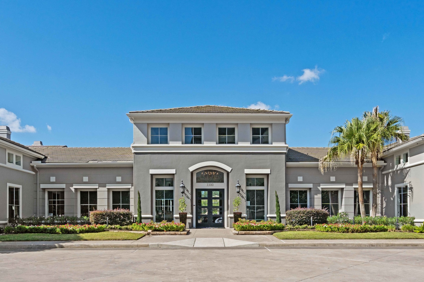 Gables Metropolitan Uptown Image 3