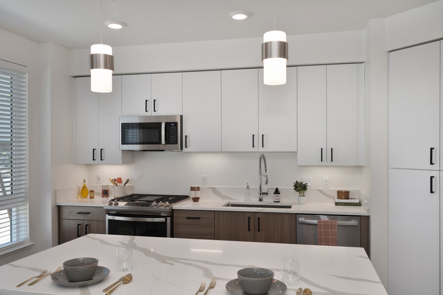 Halcyon Apartments Image 110