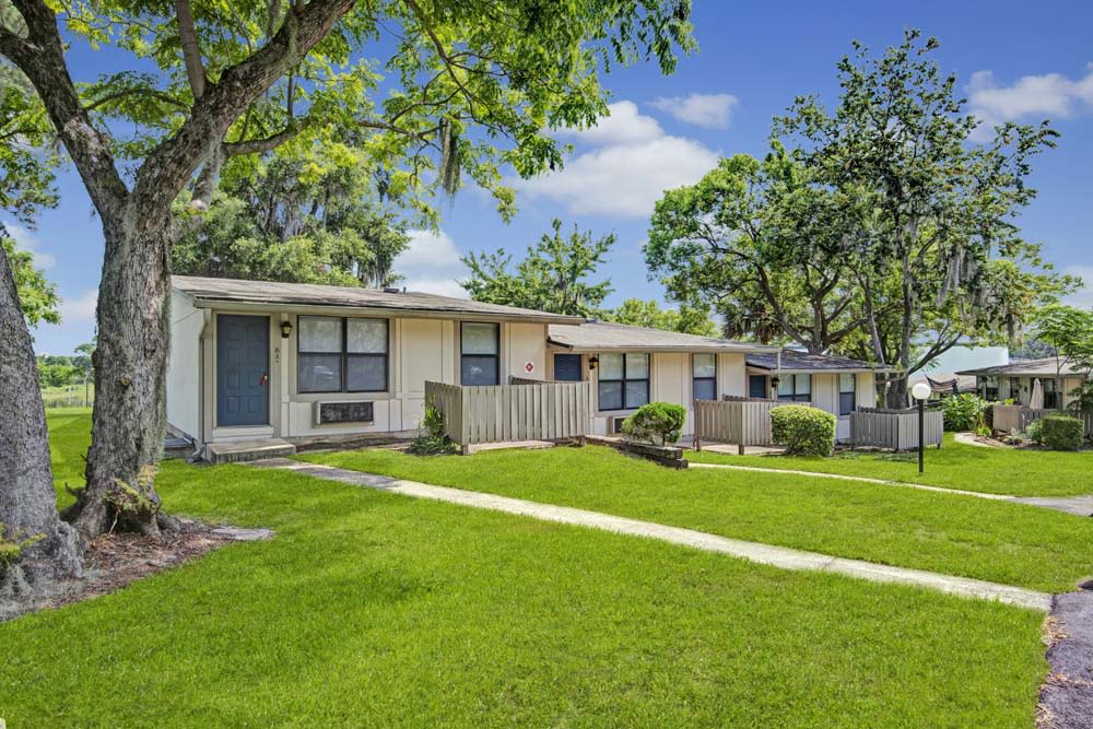 Applewood Apartments Image 6