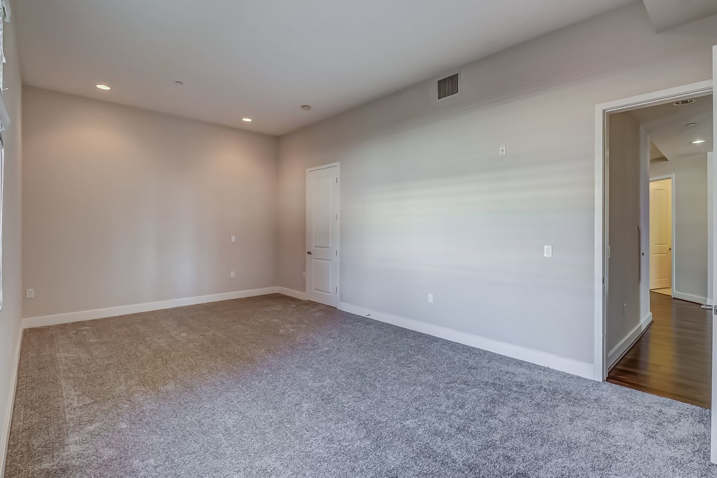 Axis 2300 Image 88
