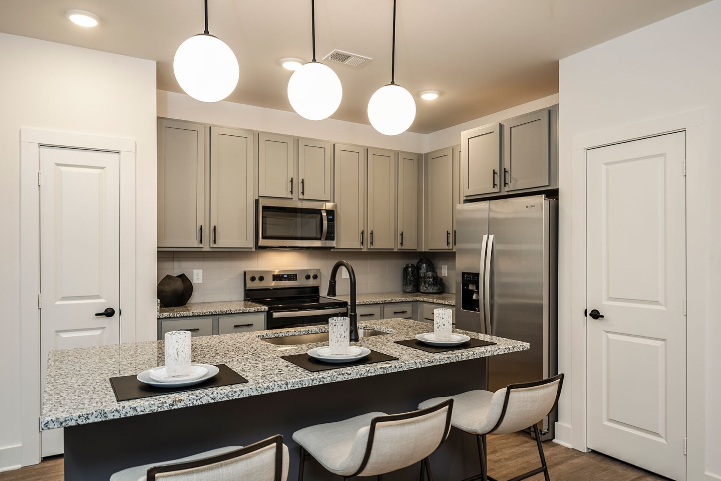 Perla Luxury Apartments Image 20