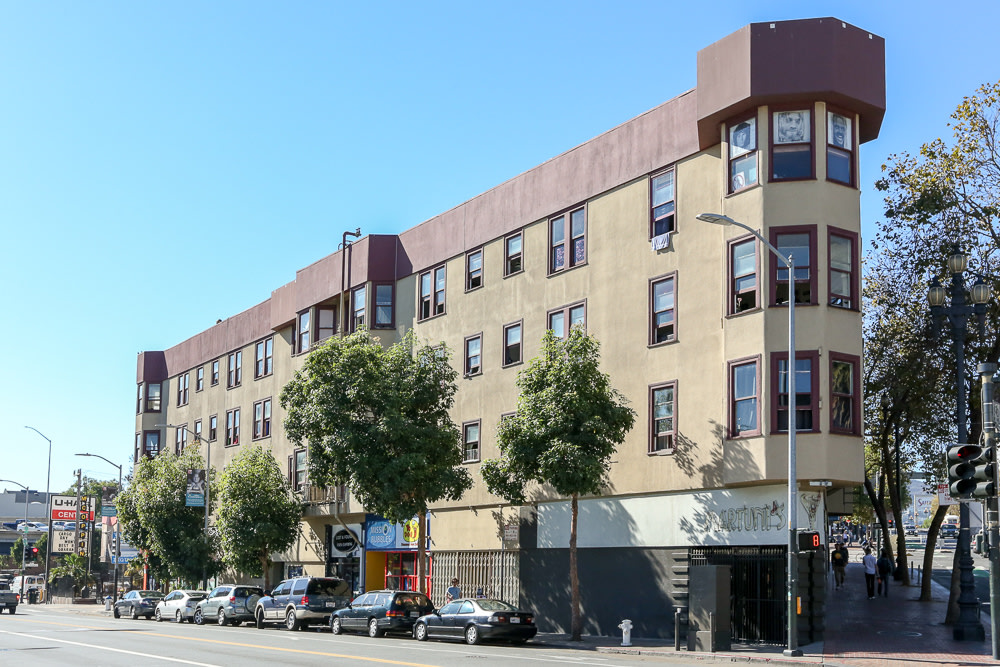 1745 Market Image 8