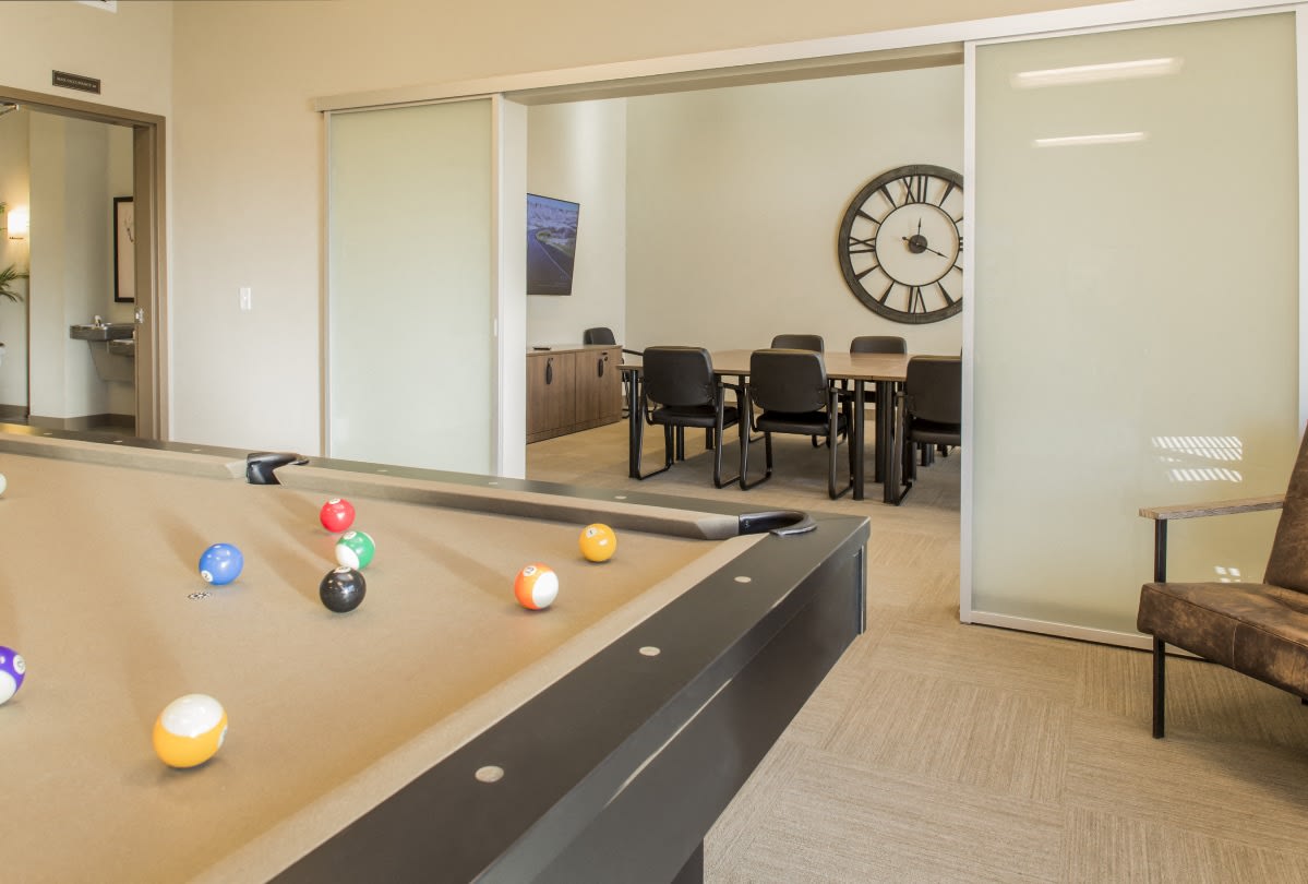 Axis Apartments Image 8