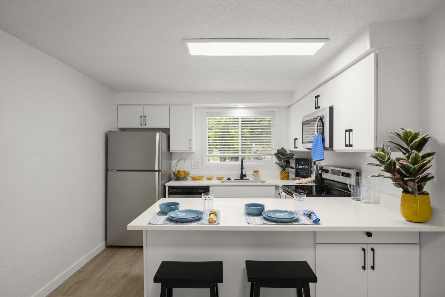 Chalet Apartments Image 4