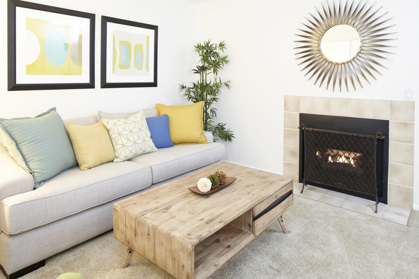 The Knolls Apartment Homes Image 11