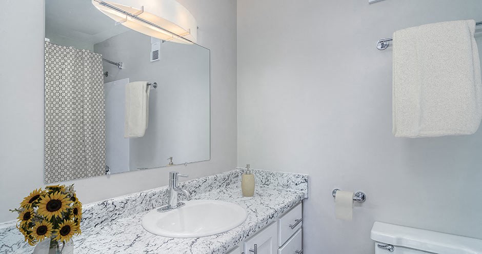 Grand Oaks Apartments Image 10