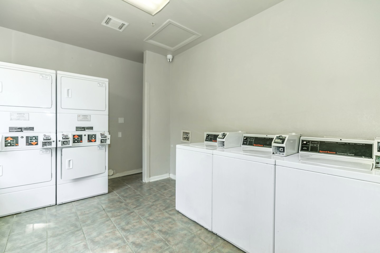 89 East Image 14