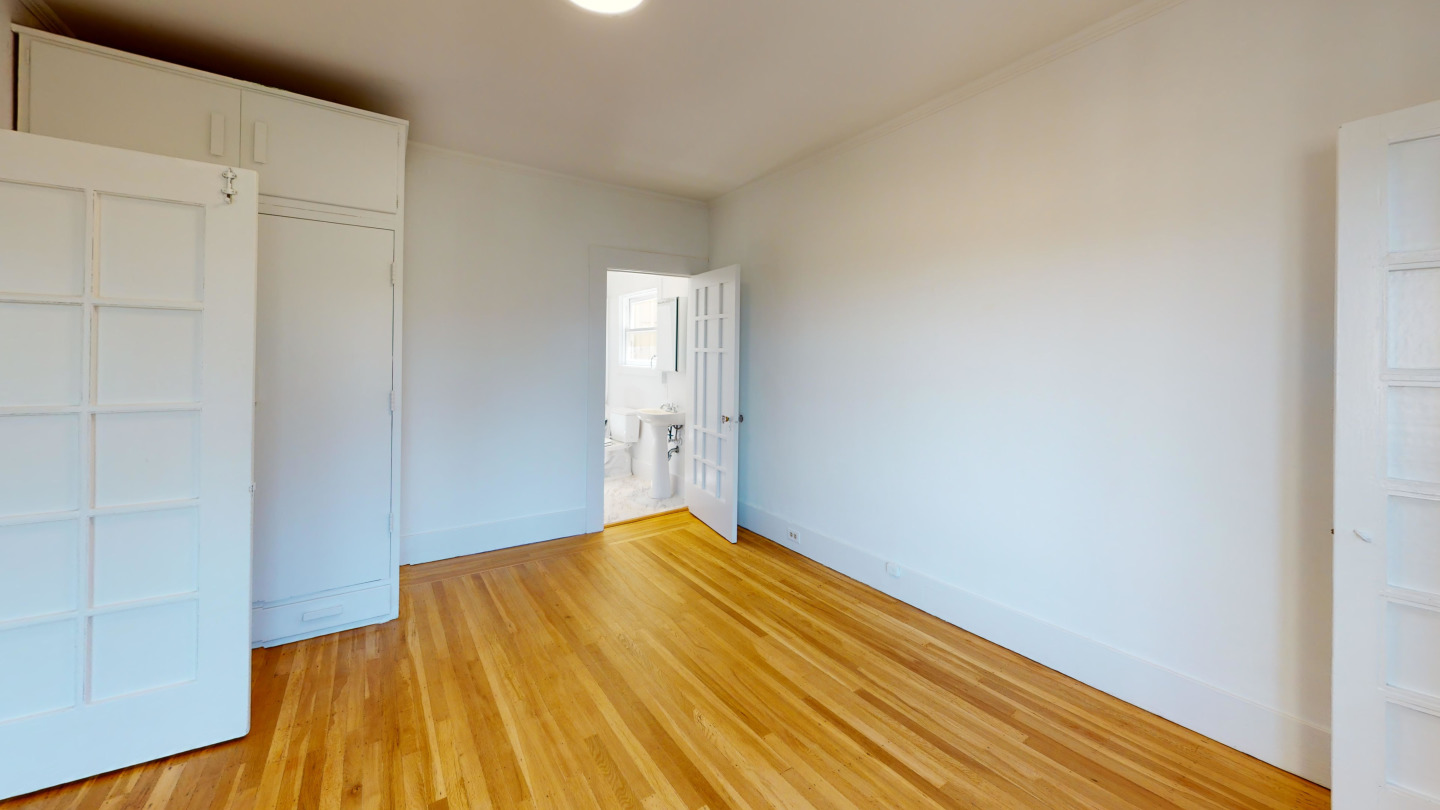 1077  Ashbury Sreeet Image 3