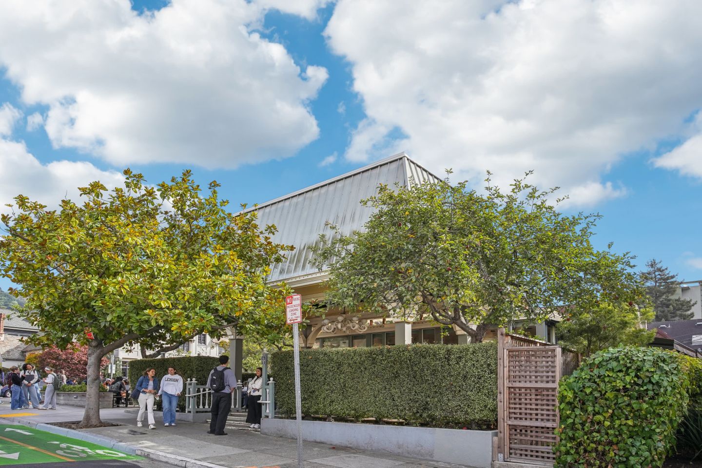 2605 Haste Street Image 12