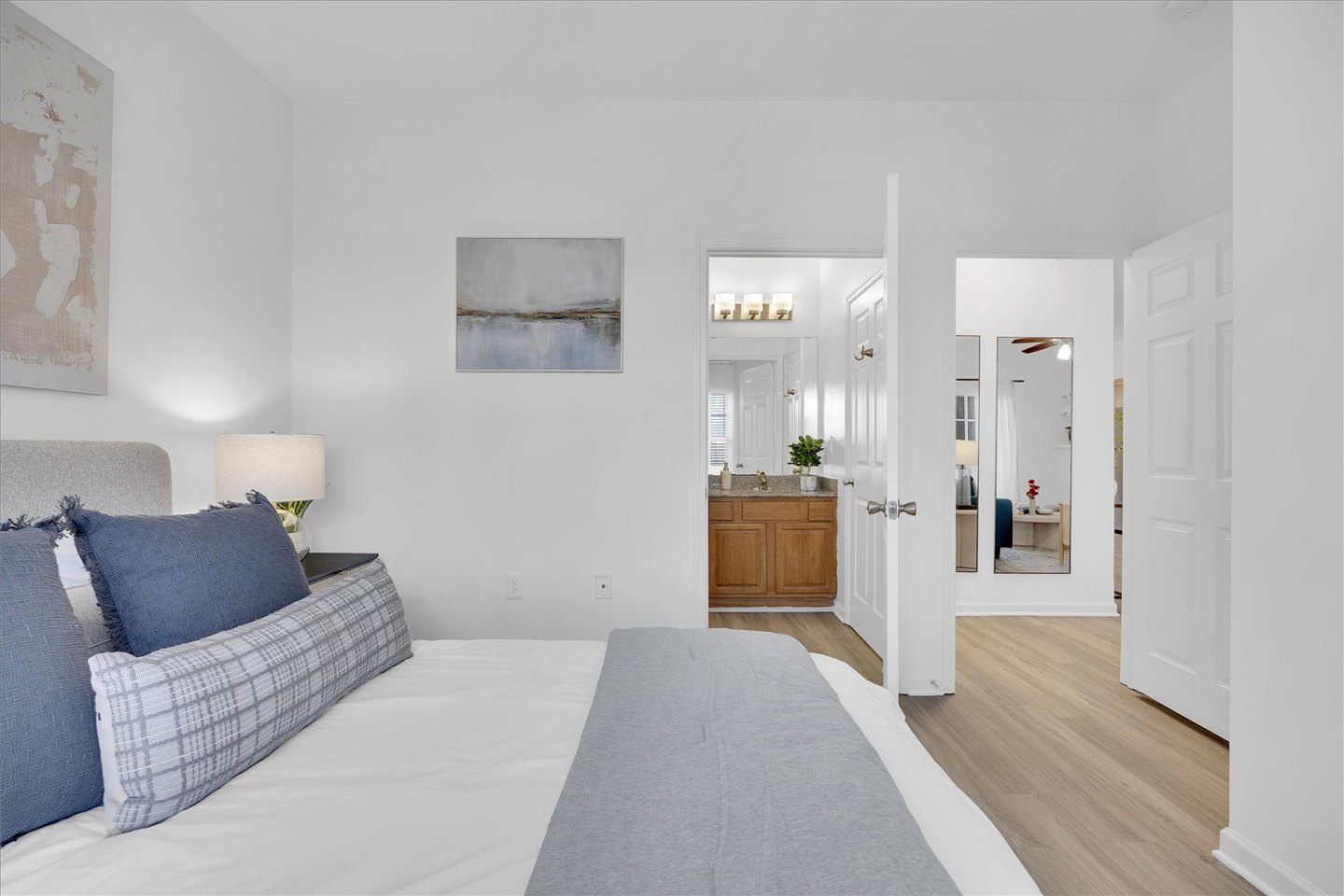 Flats at Leland Image 39