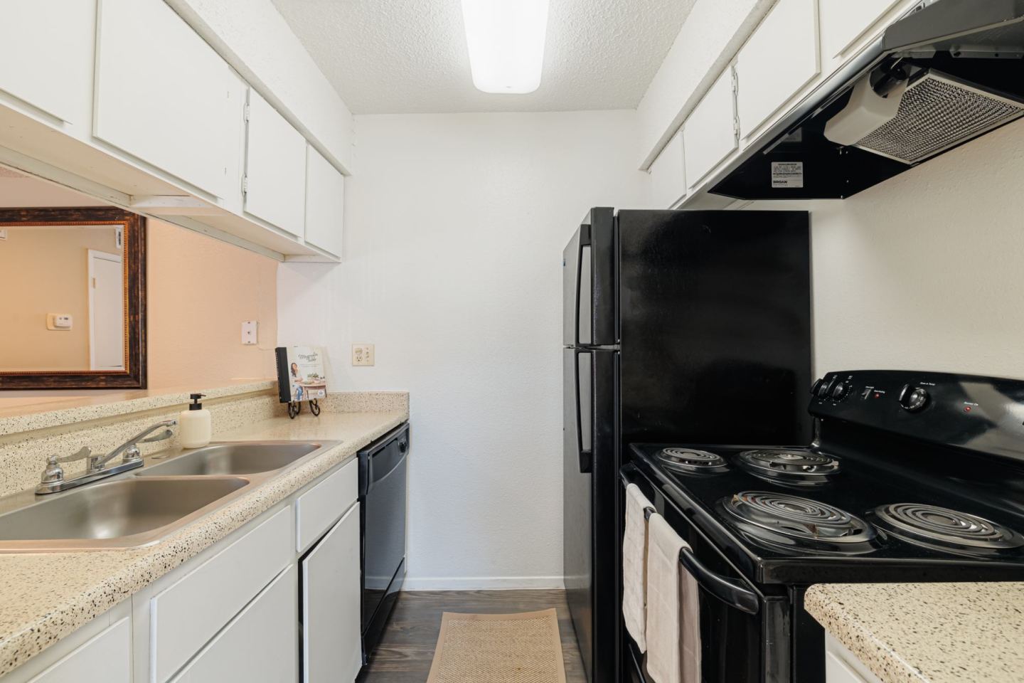 High Point Village Apartments Image 12