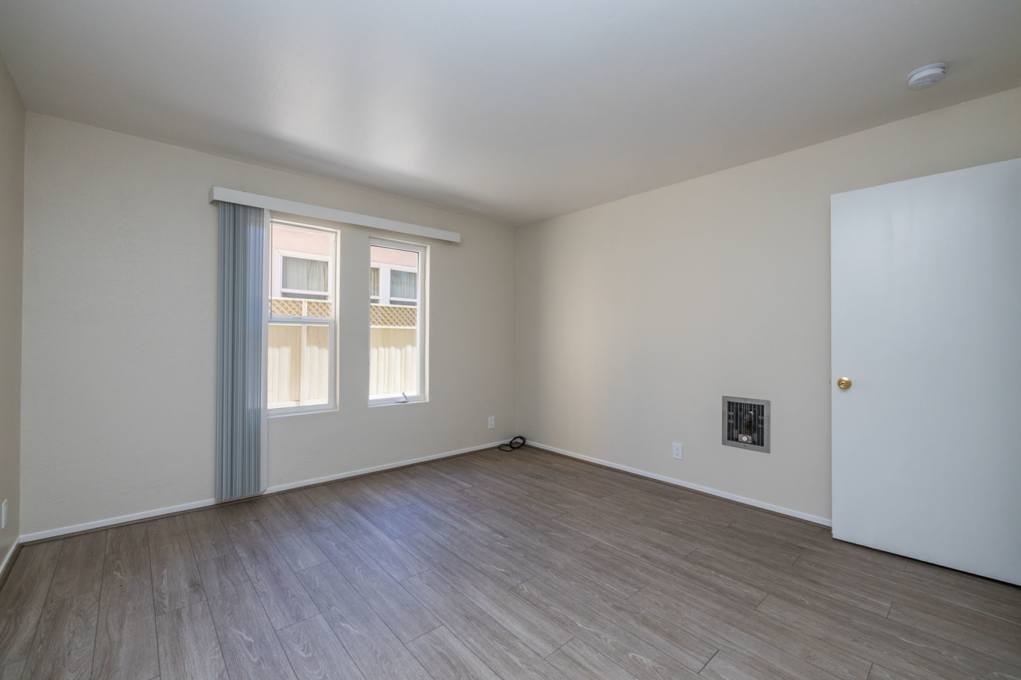 888 Vermont Street Image 39