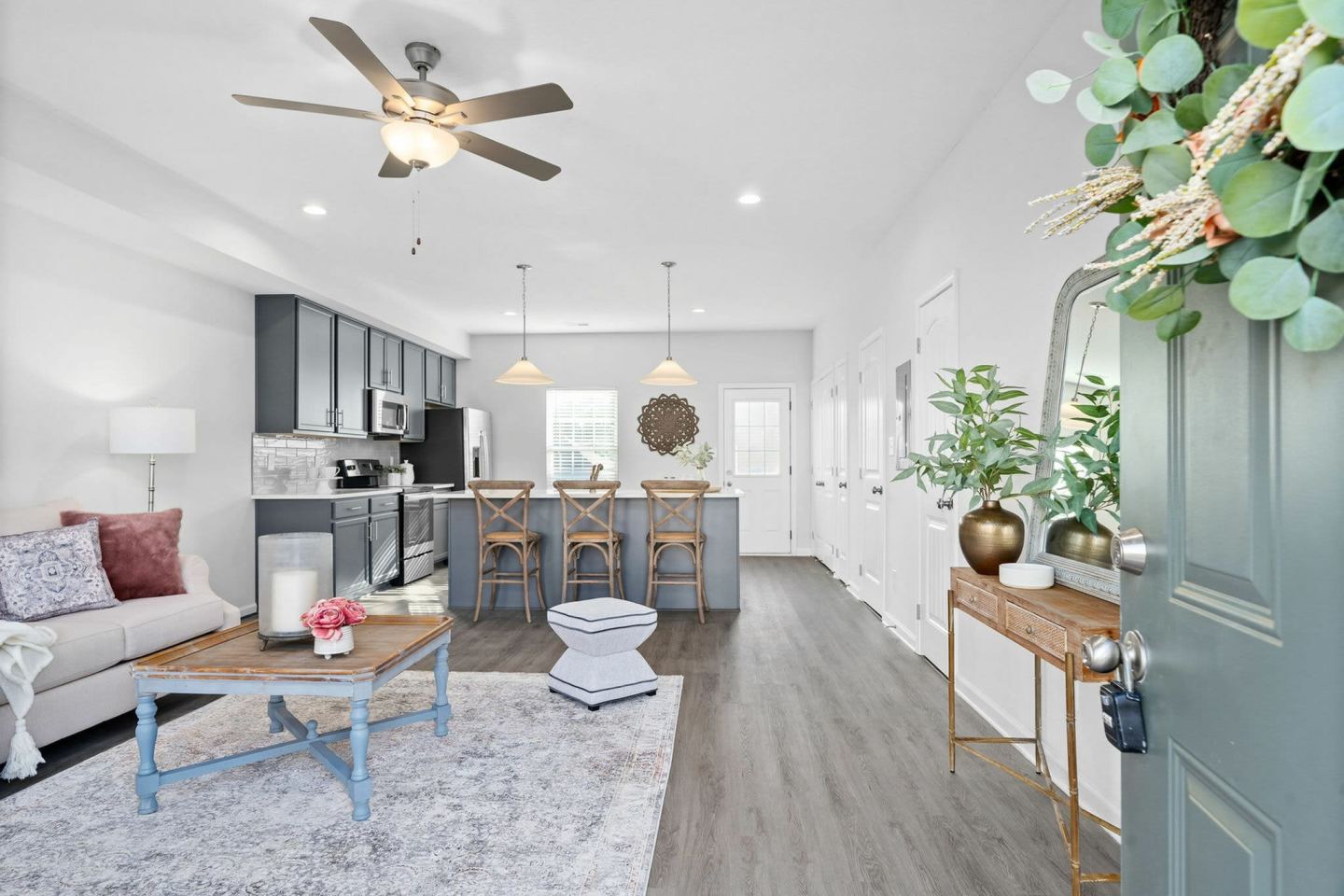 Victory Place Luxury Living Image 1