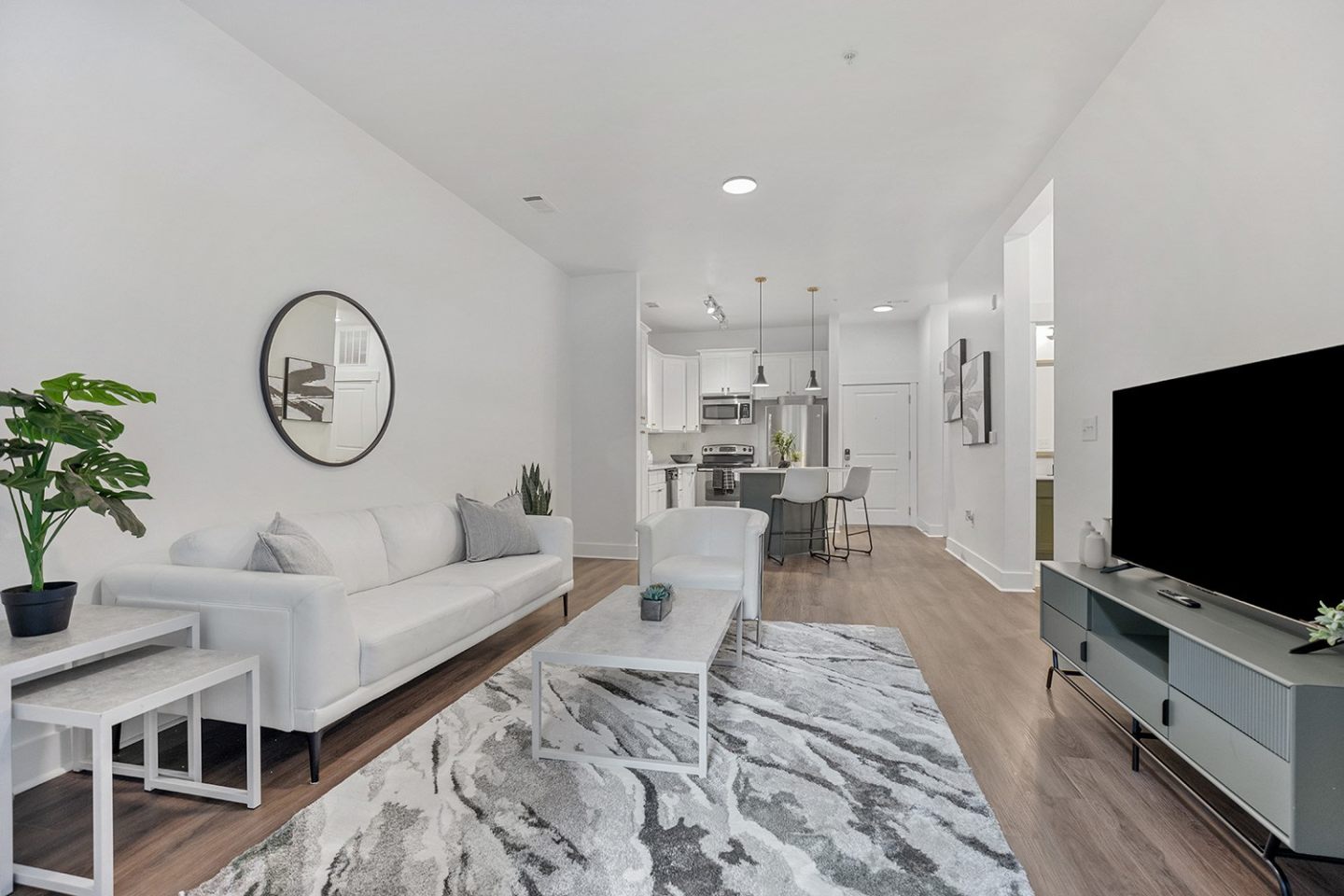 Lofts at Weston Lakeside Image 7