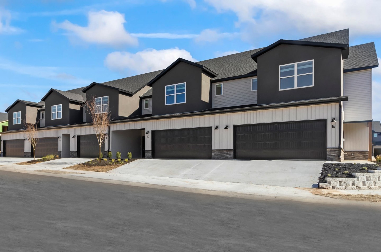 Hillcrest Village Image 34