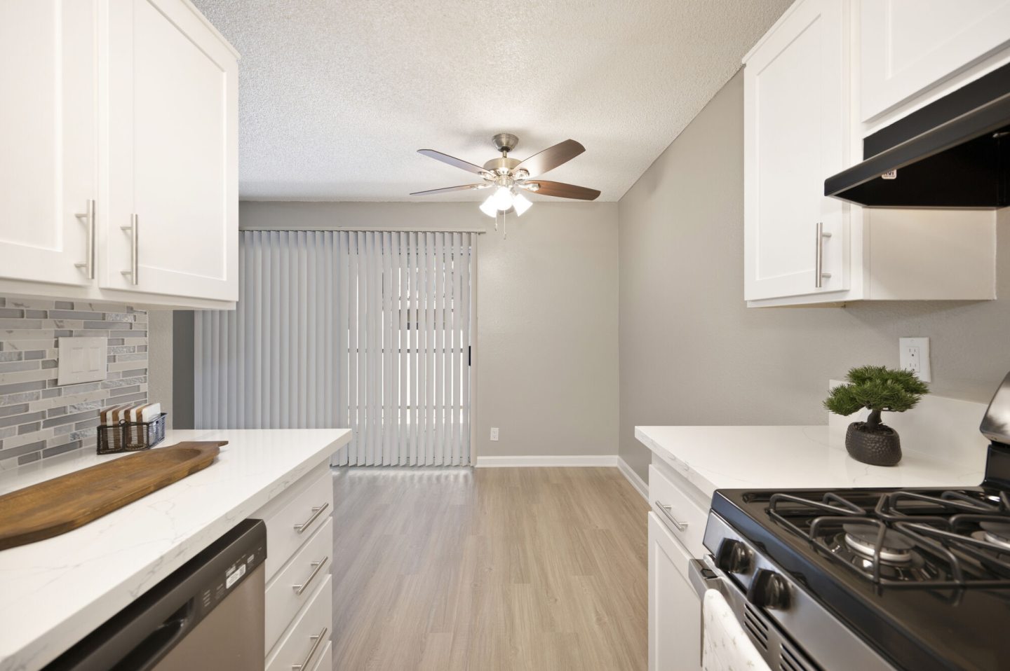 Pinewood Apartments Image 8