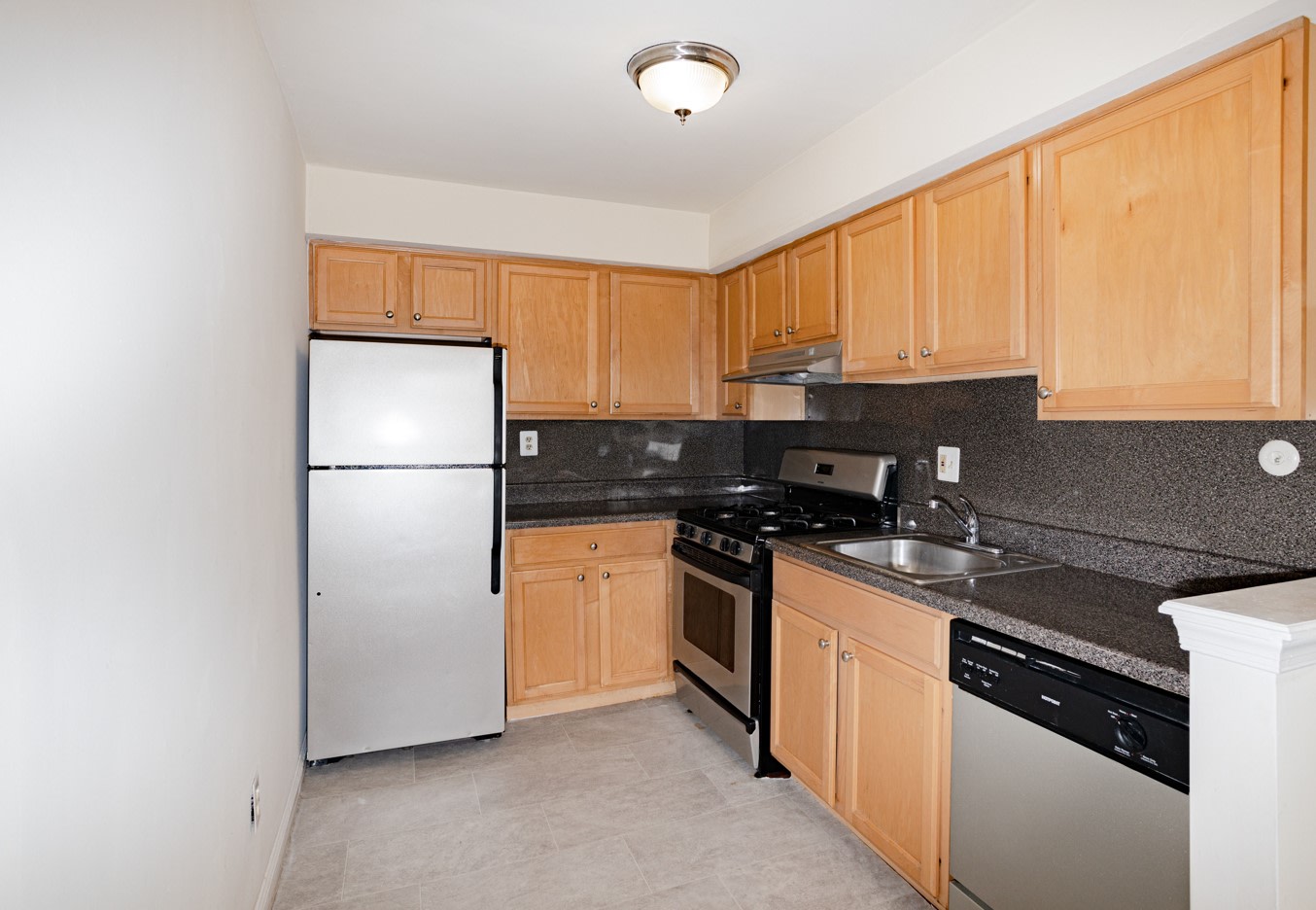 Park Crest Village Image 16