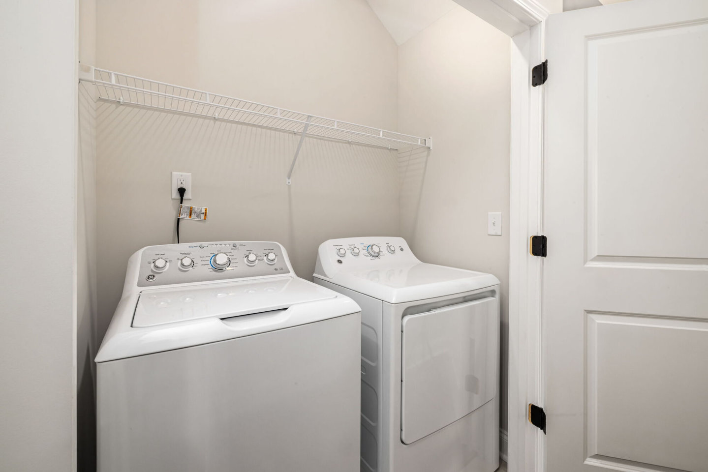 Abode at Reid's Cove Townhomes Image 20