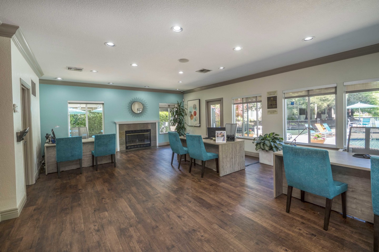 Harbor Oaks Apartment Homes Image 9