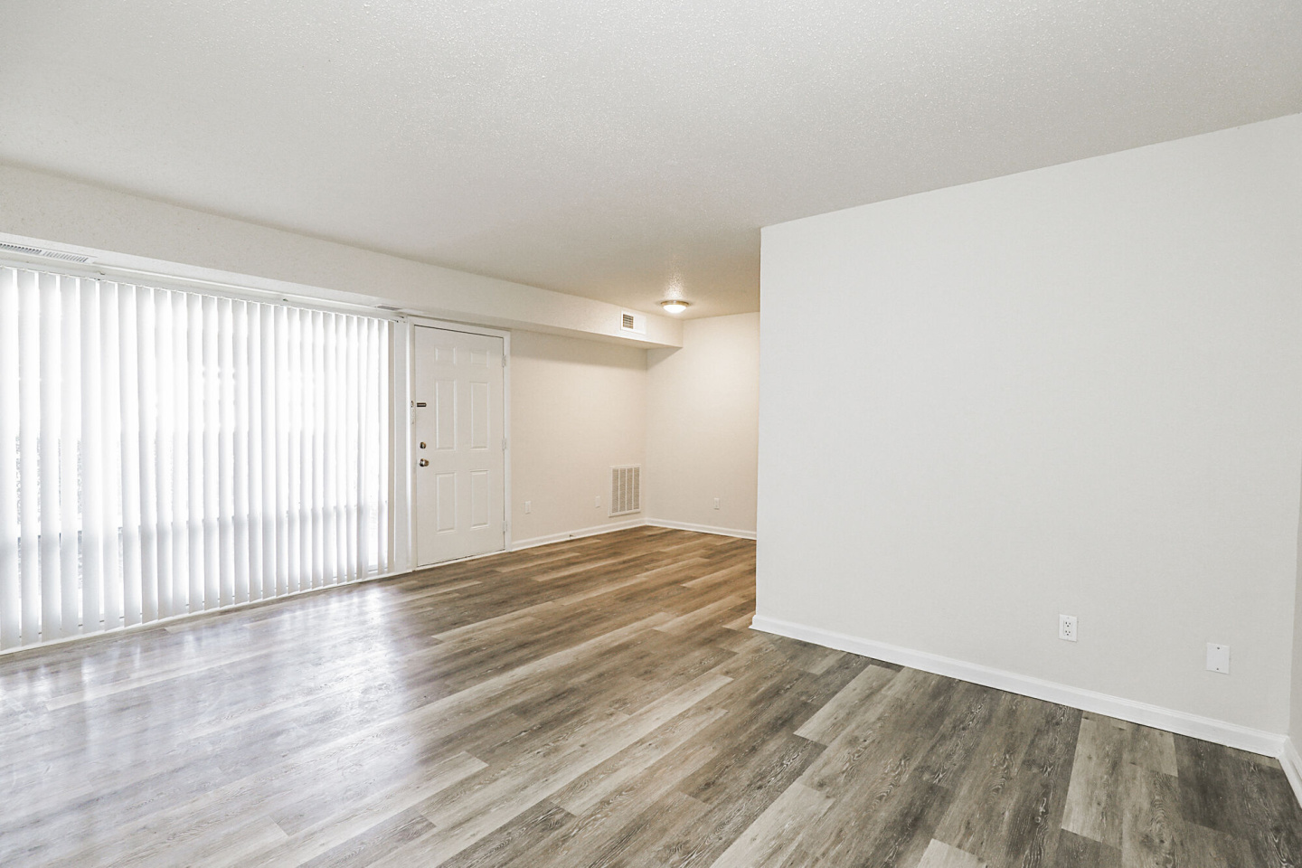 Peninsula Grove Apartments at Town Center Image 7