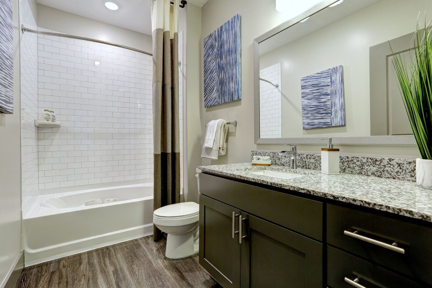 The Sawyer at One Bellevue Place Image 18