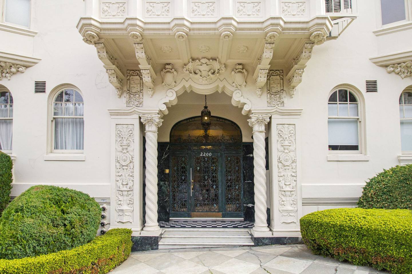 2200 Leavenworth Street Image 11