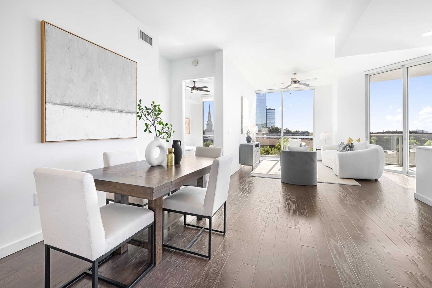 The Huntley Luxury Apartments Image 22