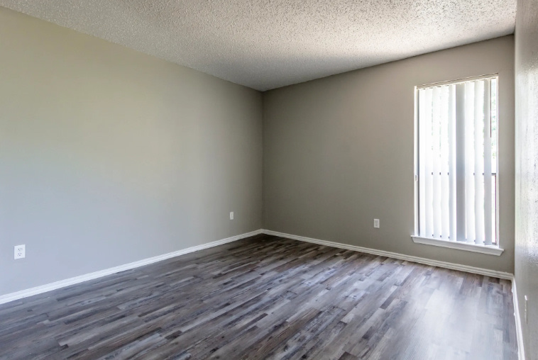 Creekwood Apartments Image 8