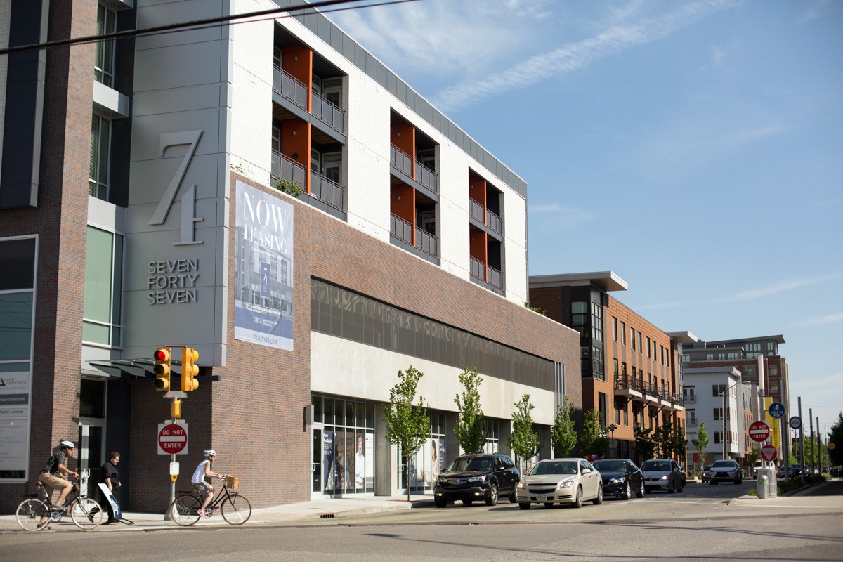 747 Apartments Image 20