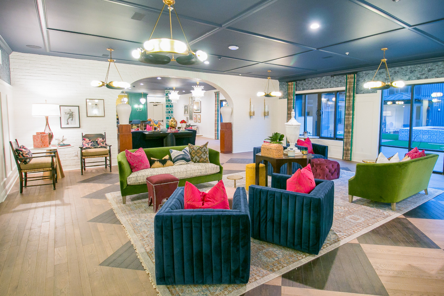 Luxe 23 Image 18