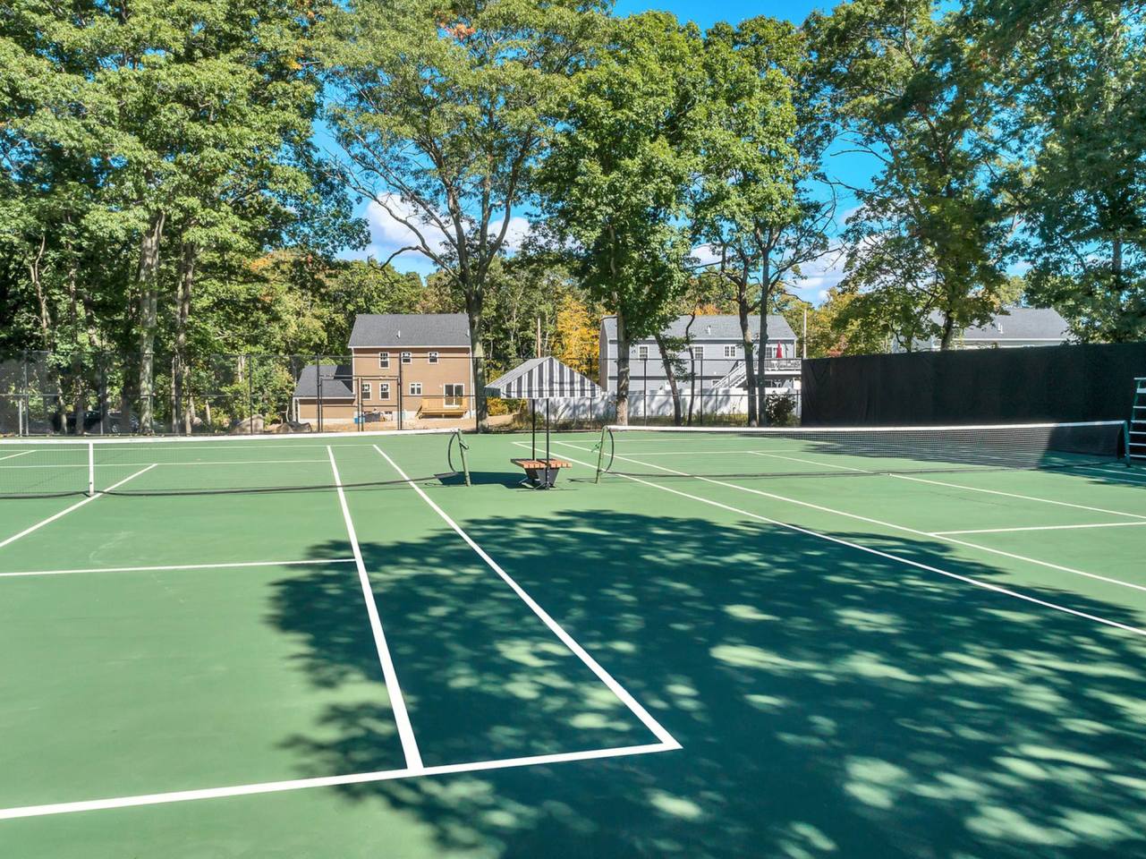 Royal Crest Estates Image 21