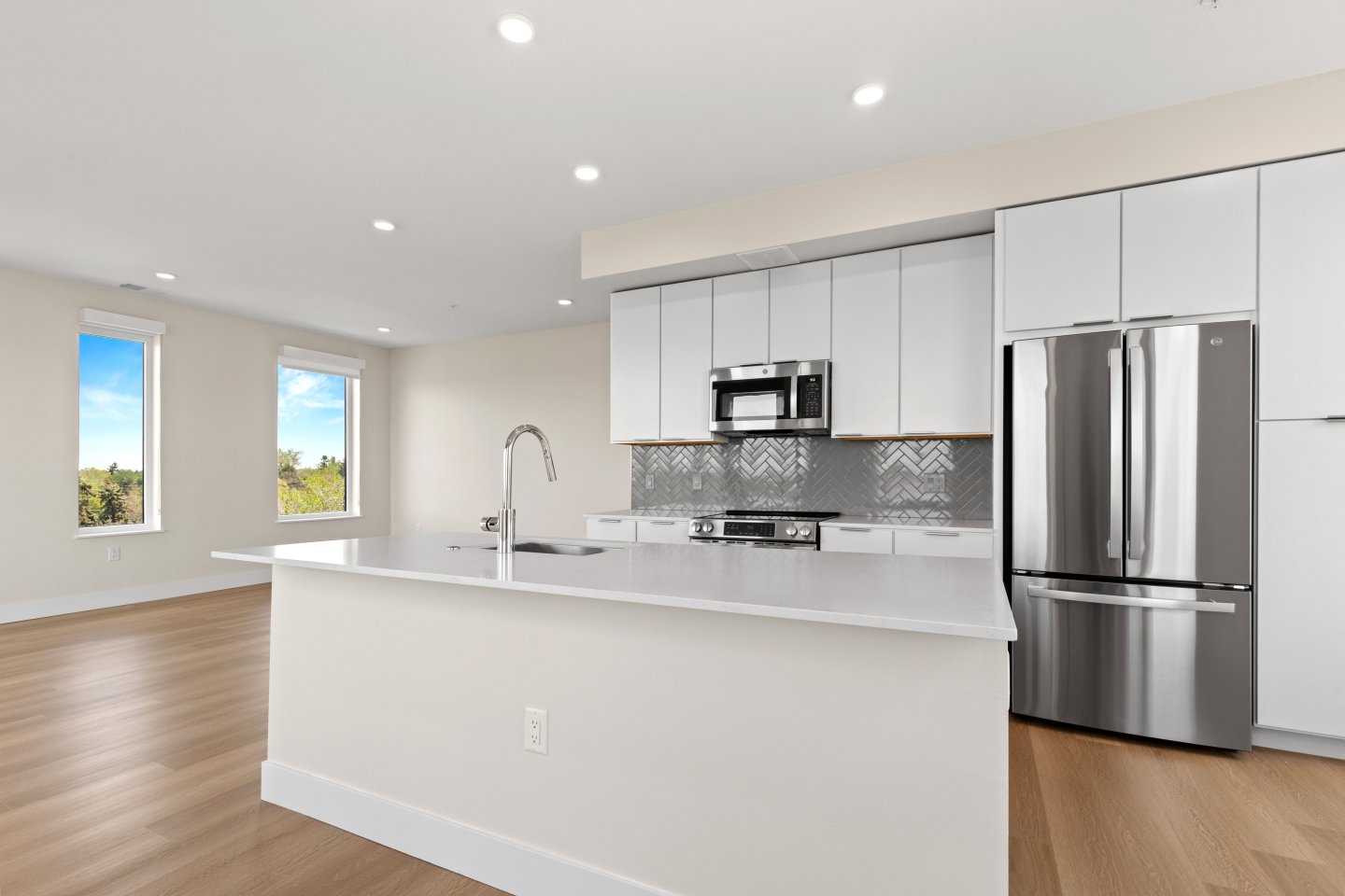 Frameline Apartments Image 14