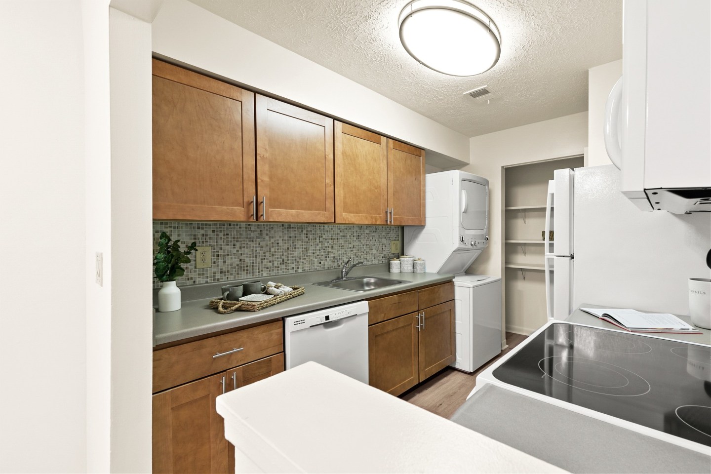 Roxalana Hills Apartments Image 17