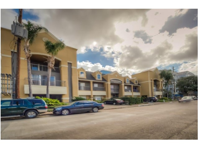 Greenway Court Image 3