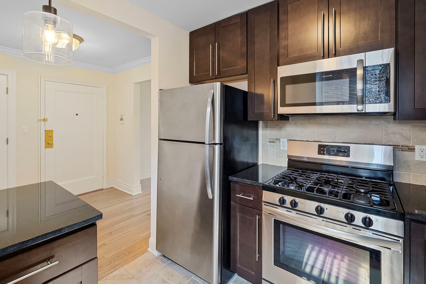 188 Bellevue Ave Image 4