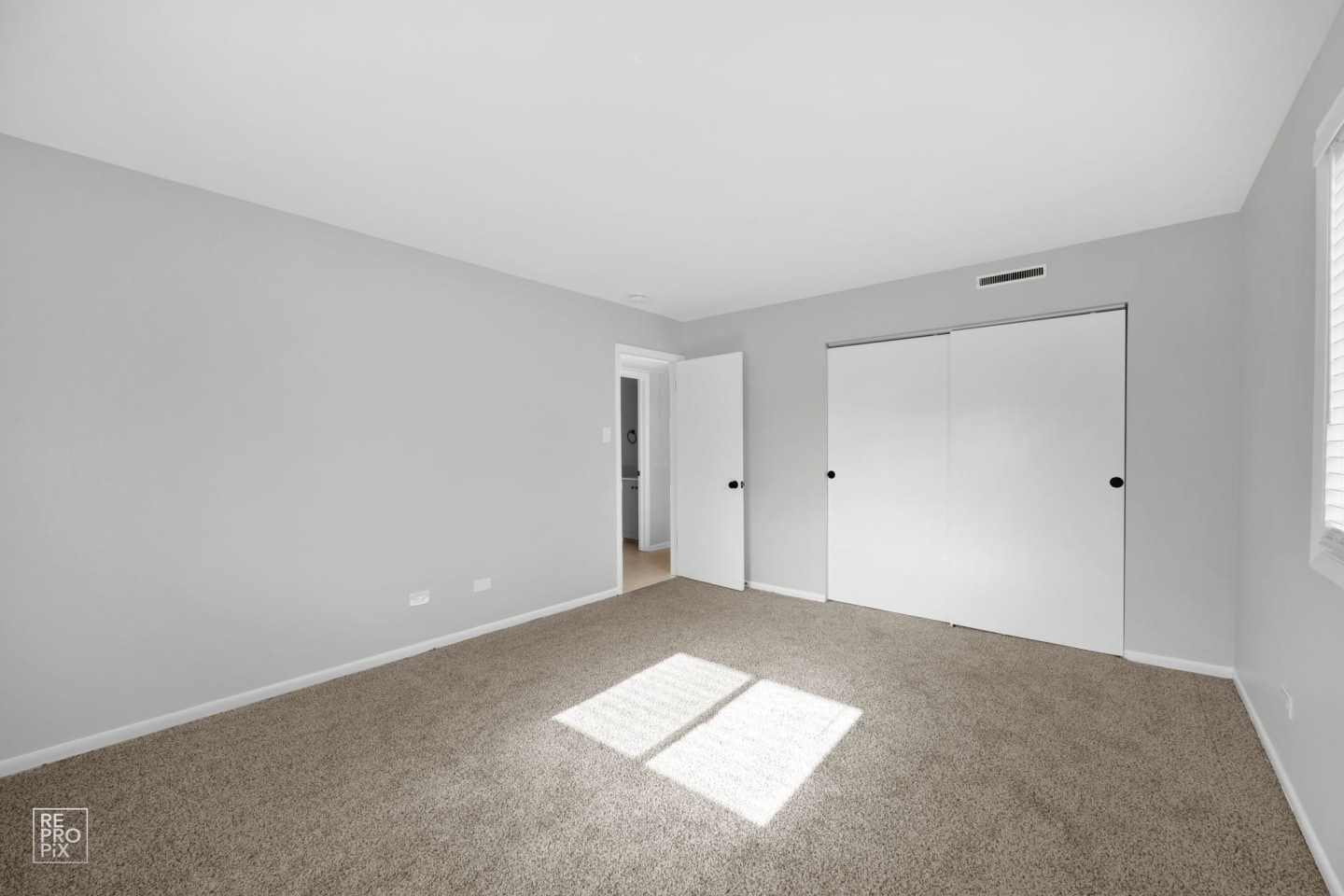 4206 Lindenwood Drive Image 13