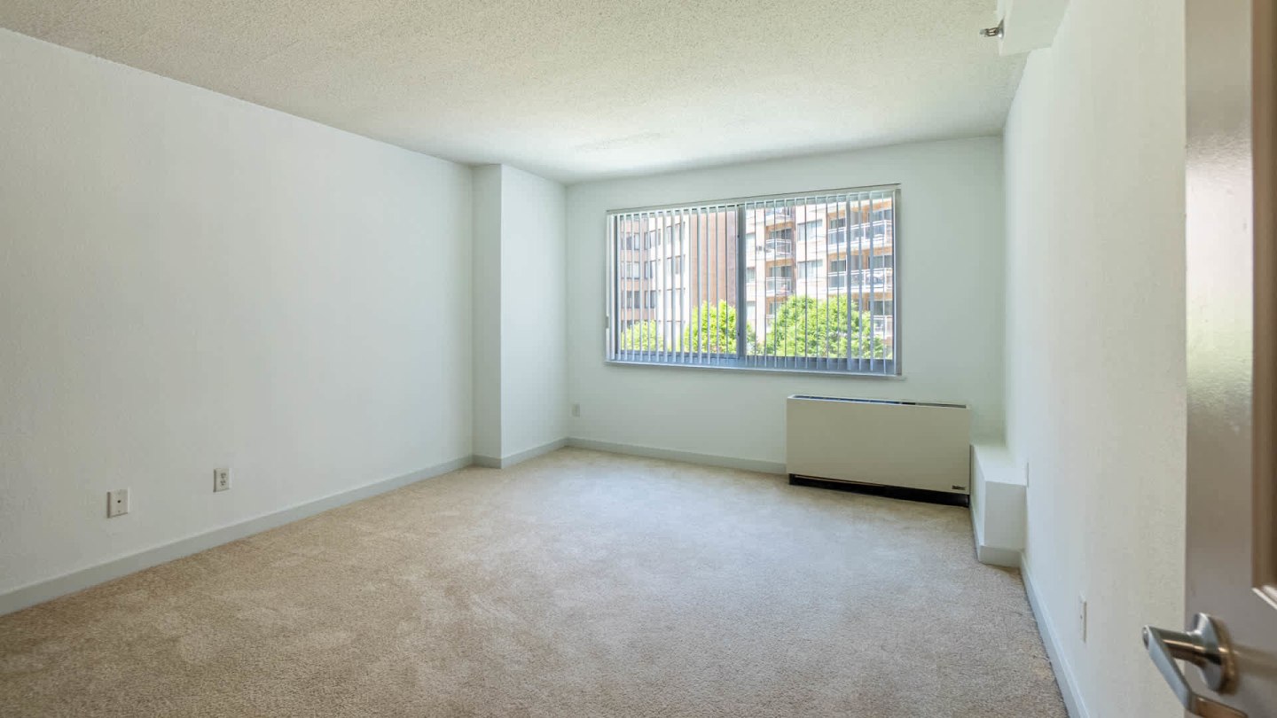 The Flats at Dupont Circle Image 22