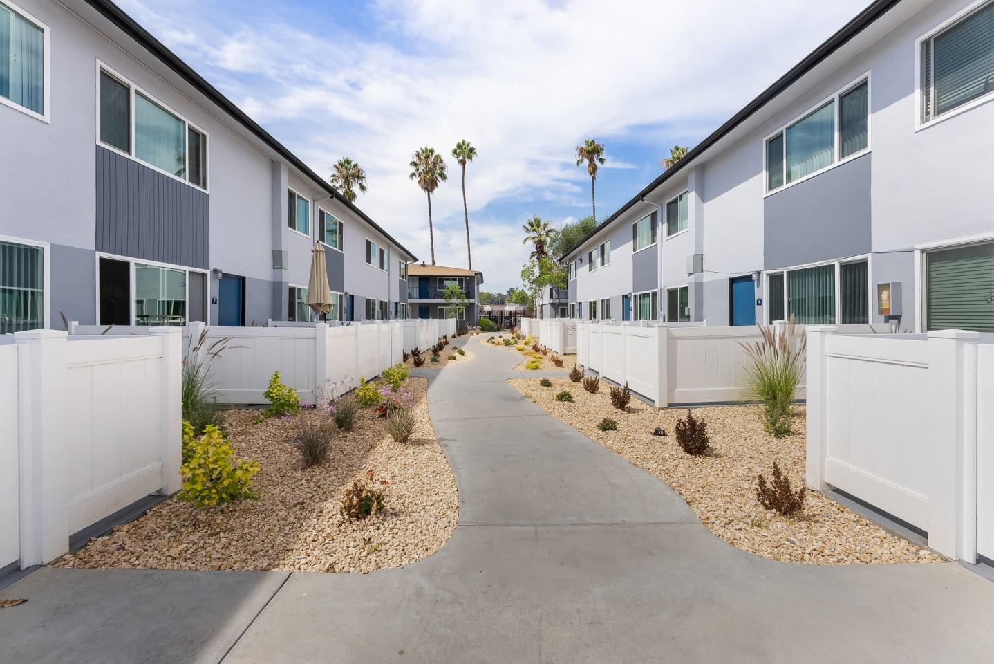 The Circle Apartments at Long Beach Image 54