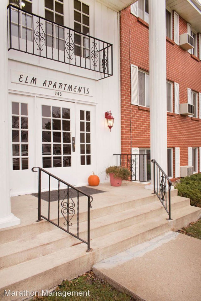Elm Apartments Image 3